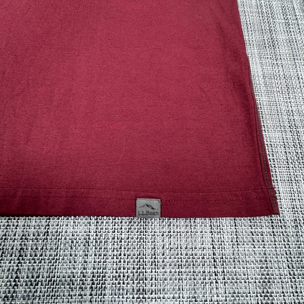 LL Bean Mens XL Mountain Logo Graphic T Shirt Burgundy Slightly Fitted Casual - Picture 3 of 7